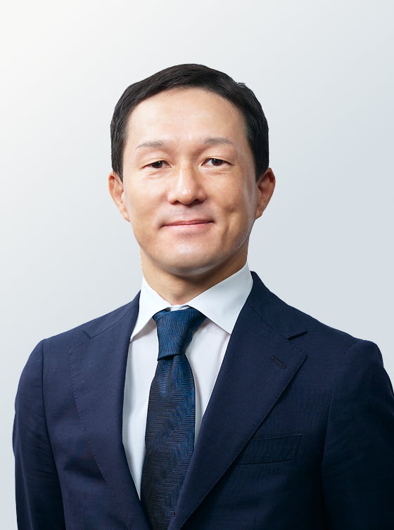 有岡 尉行